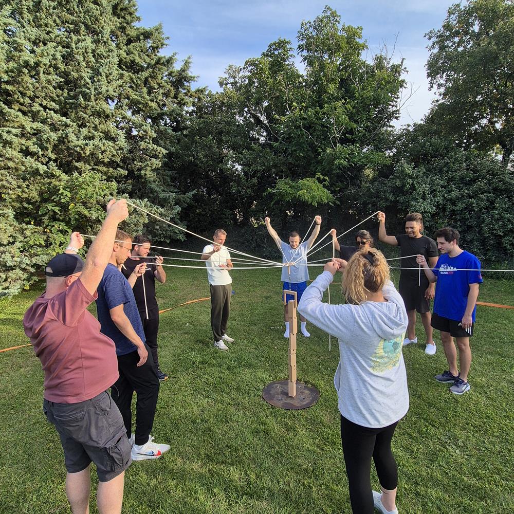Photo Brise Glace et stratégie avec la Tour de Froebel à Carpentras (84)